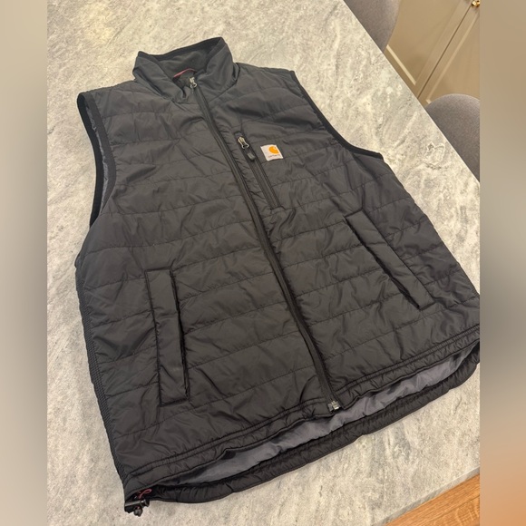 Men’s Carhartt Insulated Vest - Picture 4 of 5